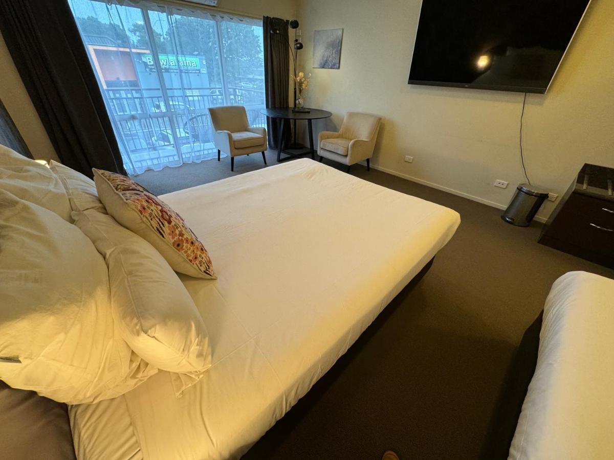 B-Ks Premier Motel Palmerston North Exterior photo