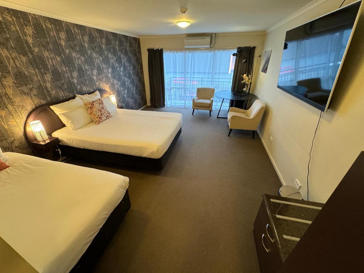 B-Ks Premier Motel Palmerston North Exterior photo