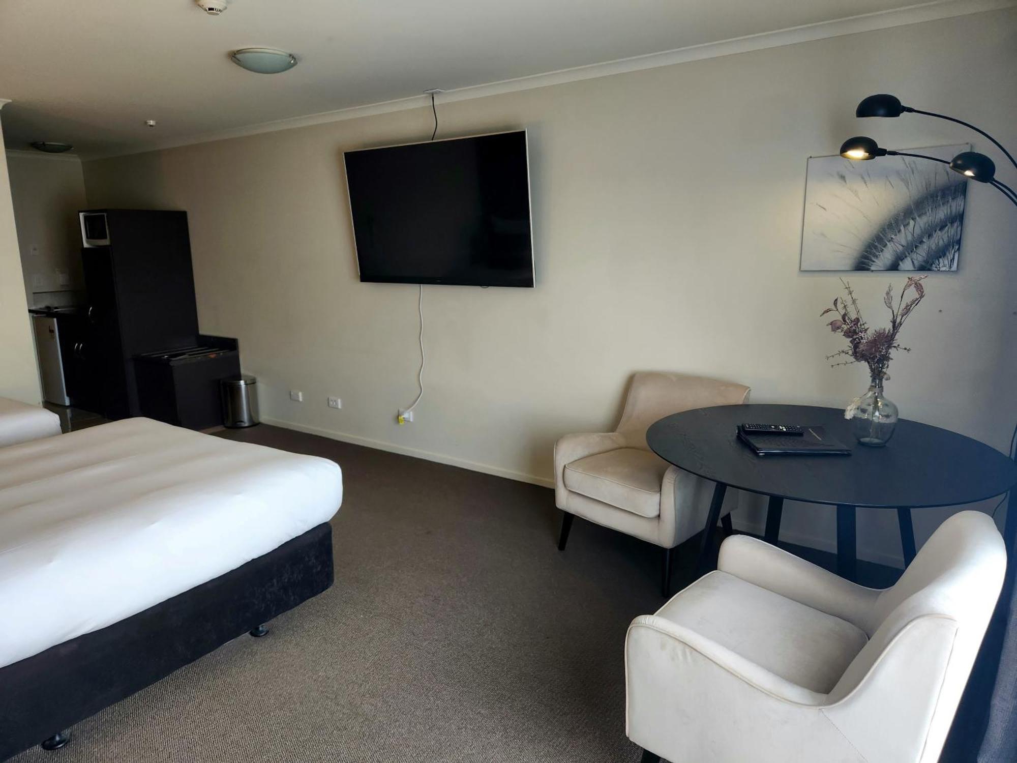 B-Ks Premier Motel Palmerston North Exterior photo